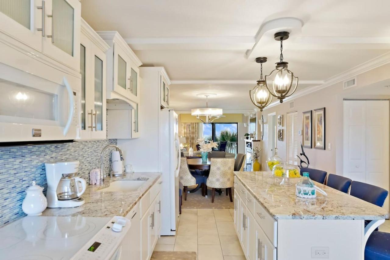 Sand Castle 507 2Bd 2Ba Beachfront Oasis Clearwater Beach Exterior photo